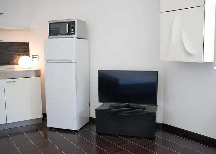 Modern Near Center And Train Station Appartamento Cuneo
